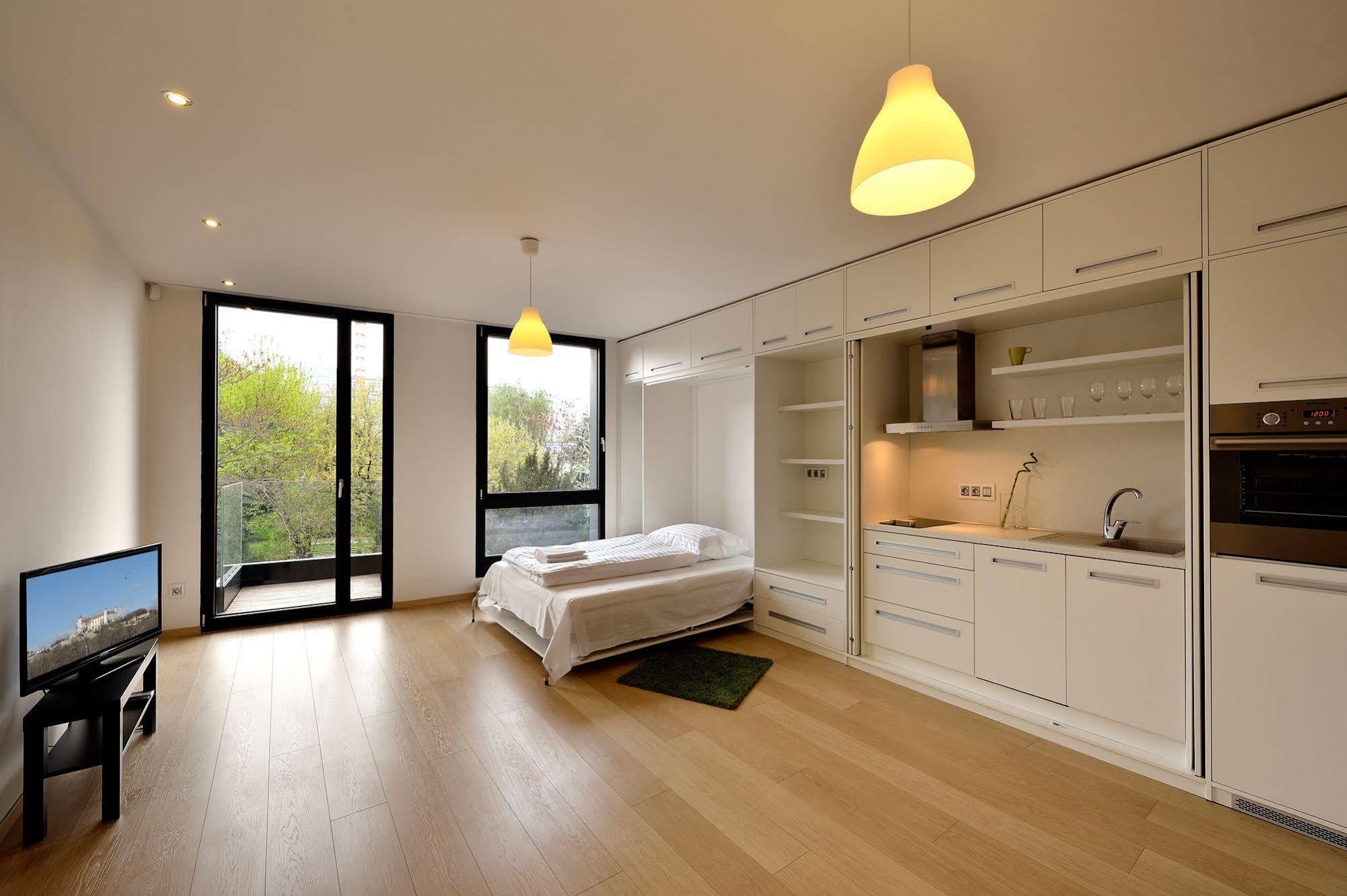 Ambiente Serviced Apartments - Dunajska Μπρατισλάβα Εξωτερικό φωτογραφία