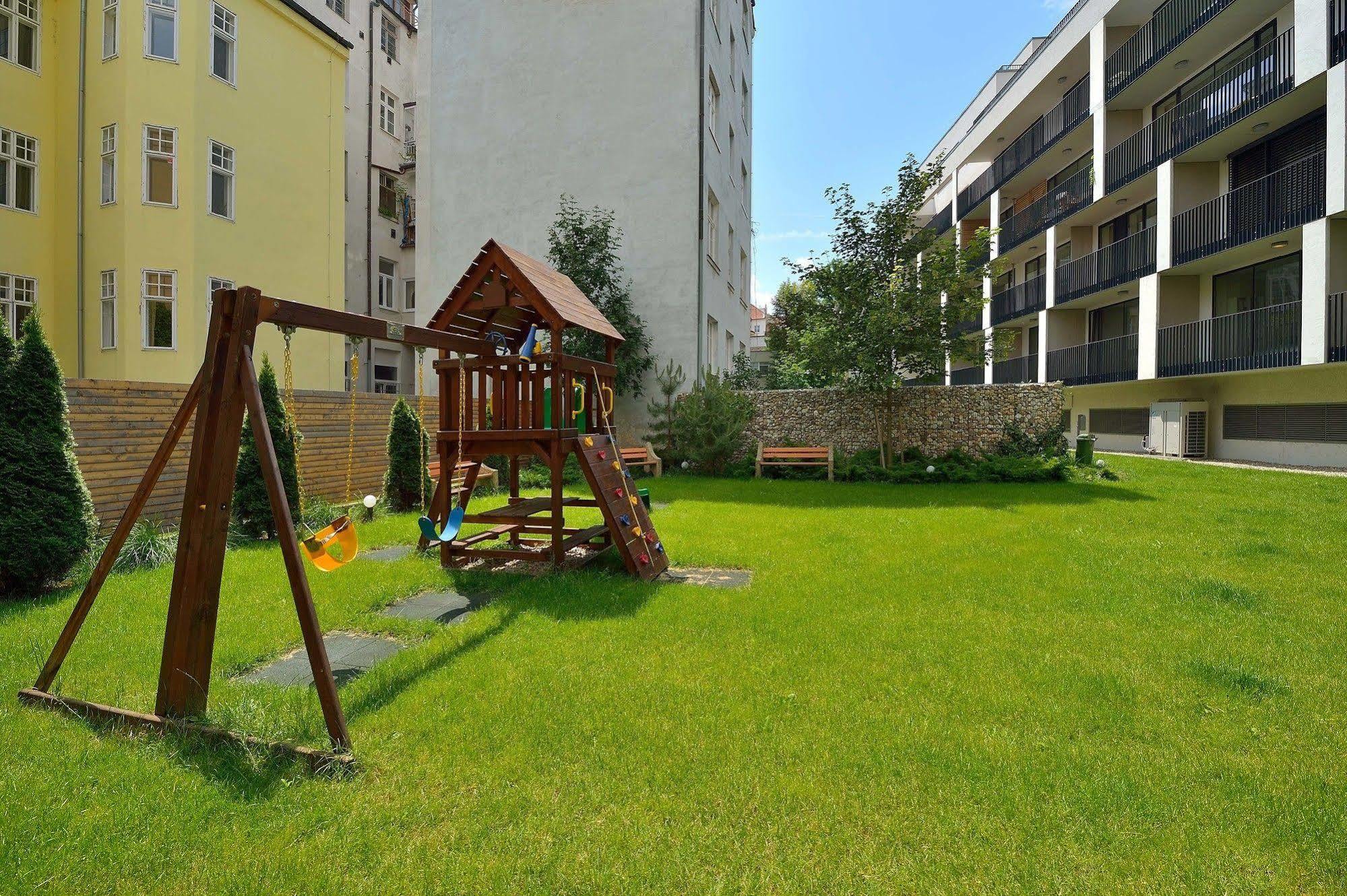Ambiente Serviced Apartments - Dunajska Μπρατισλάβα Εξωτερικό φωτογραφία