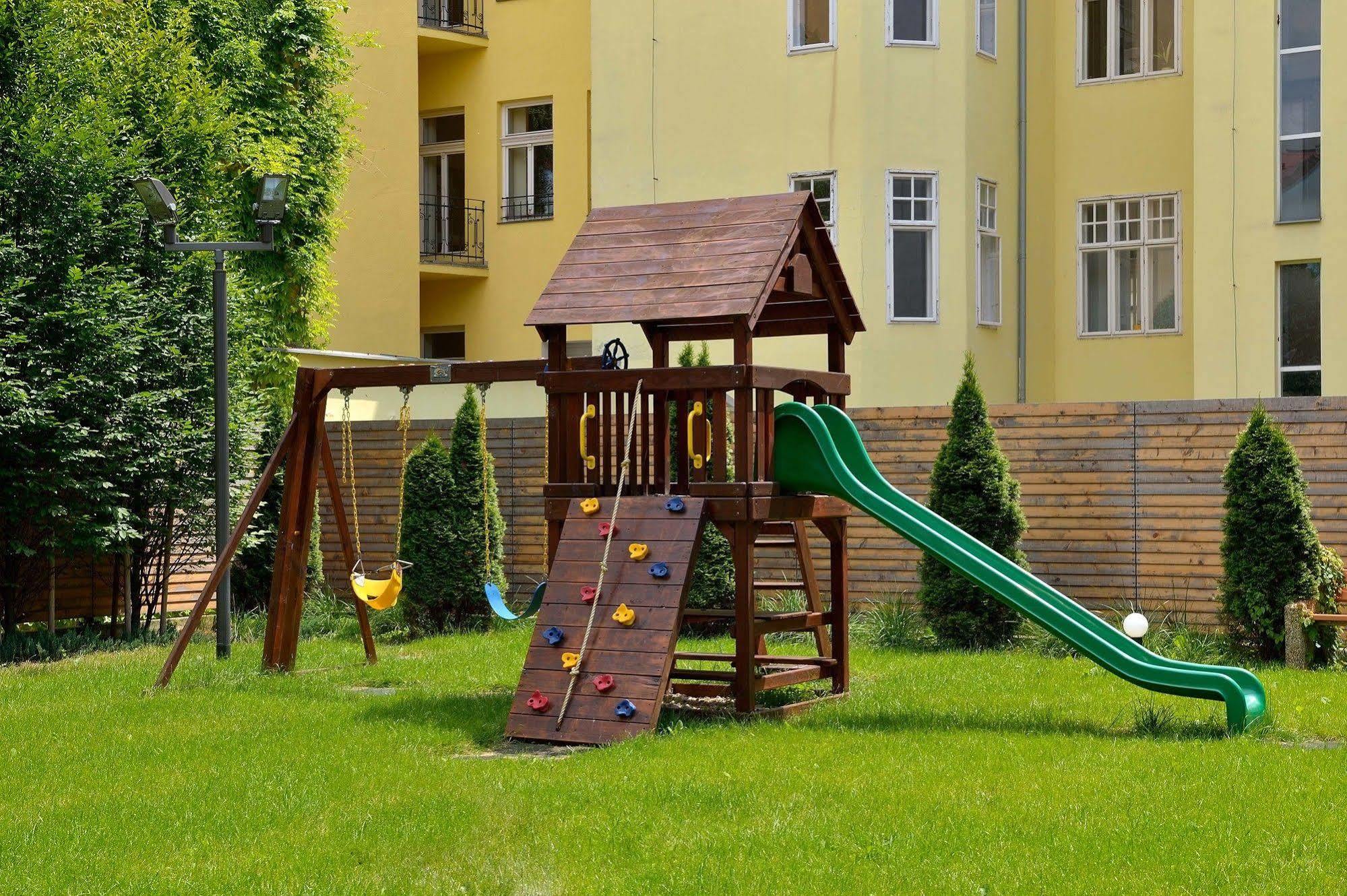 Ambiente Serviced Apartments - Dunajska Μπρατισλάβα Εξωτερικό φωτογραφία